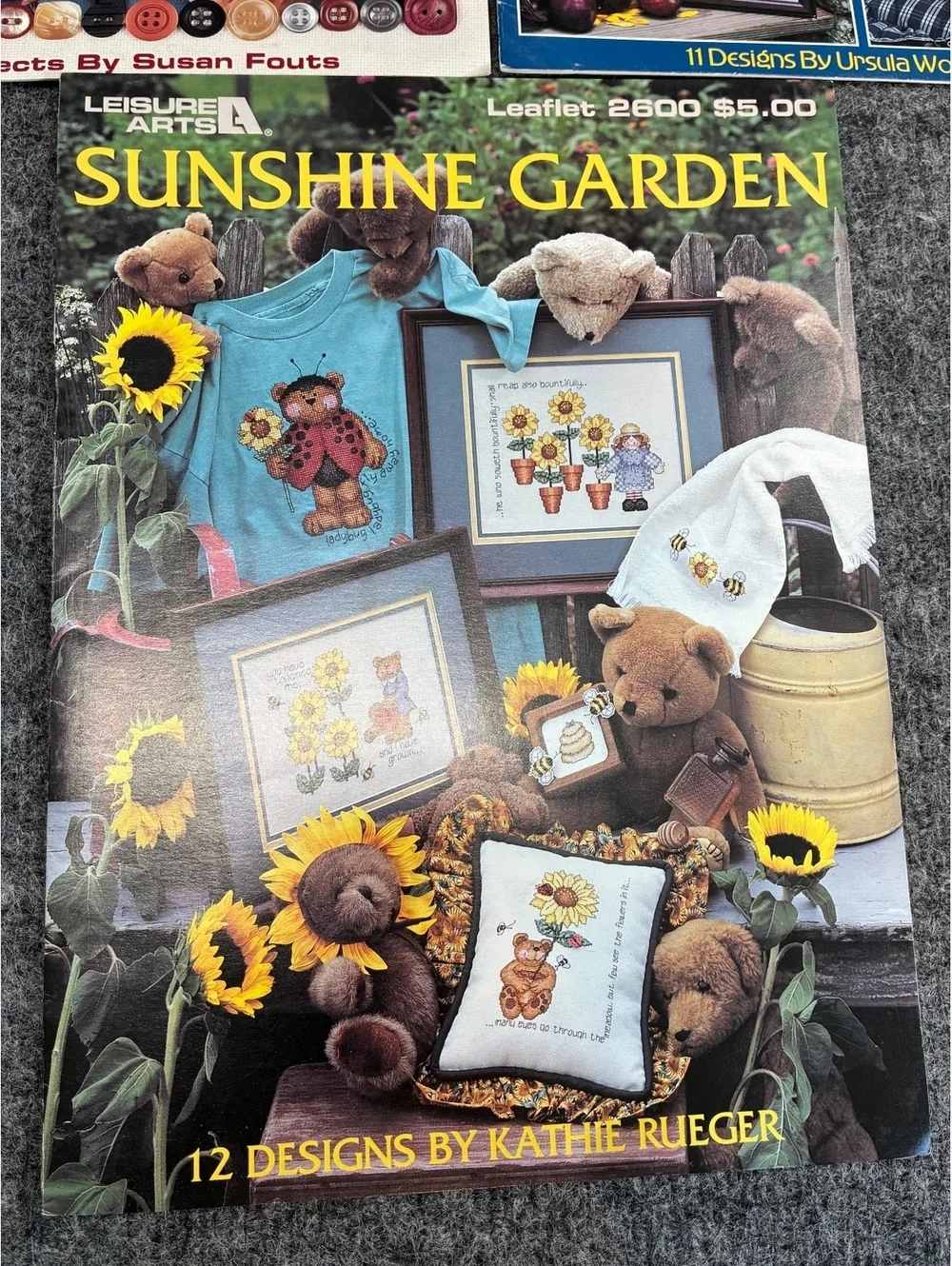 Leisure Arts Cross Stitch Pattern Booklets Sunflowers Buttoned Up Country Wear